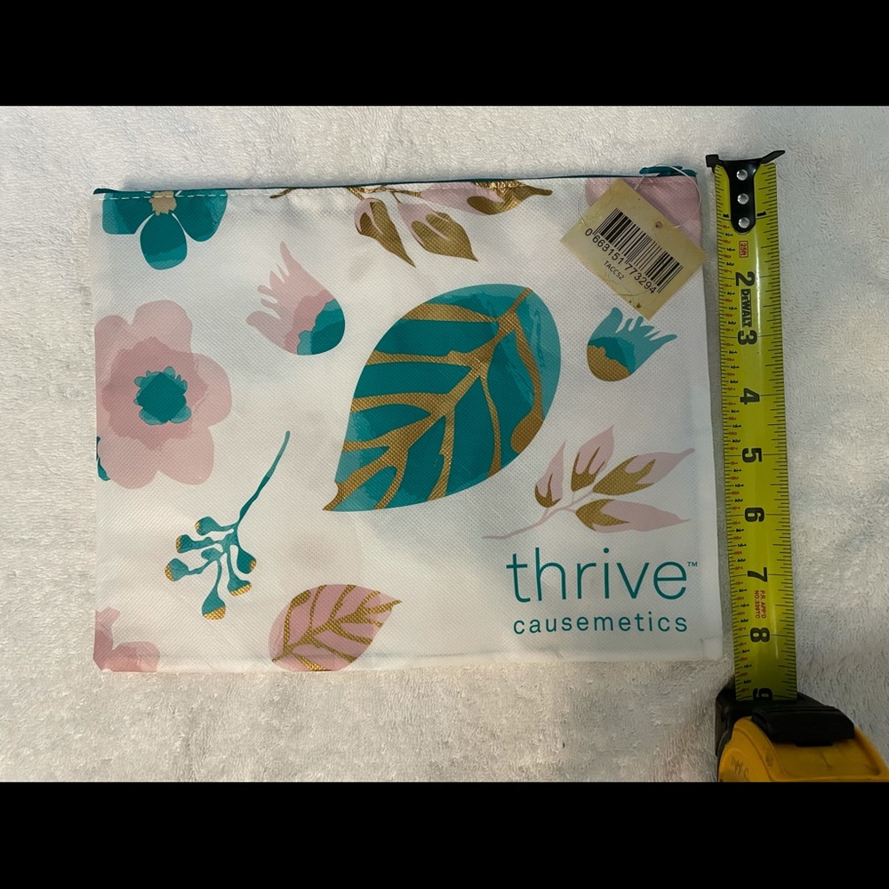 Thrive Cosmetics Bag